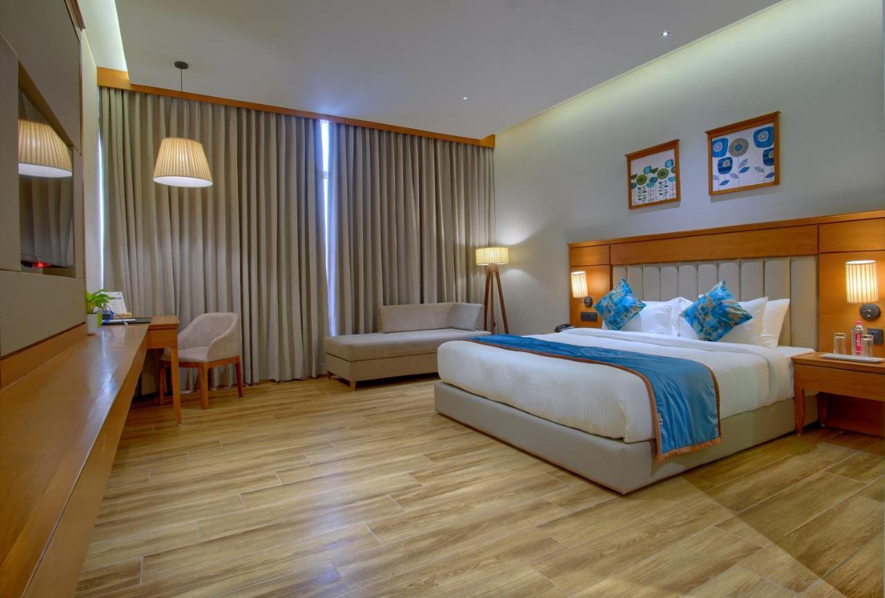 Sayaji Morbi Hotel Buitenkant foto