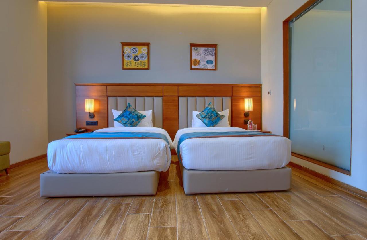 Sayaji Morbi Hotel Buitenkant foto