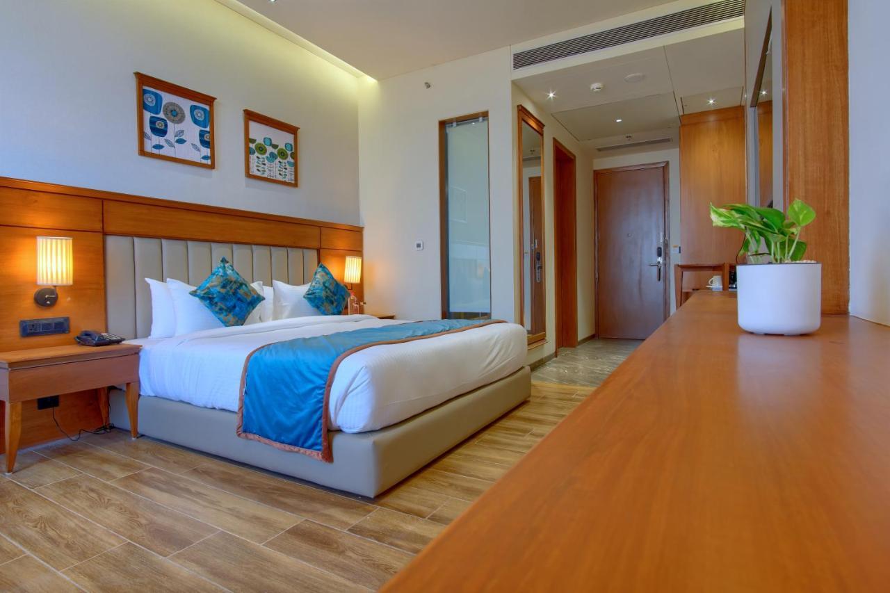 Sayaji Morbi Hotel Buitenkant foto