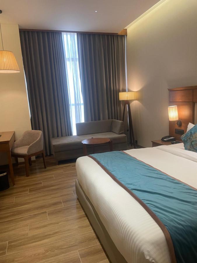 Sayaji Morbi Hotel Buitenkant foto