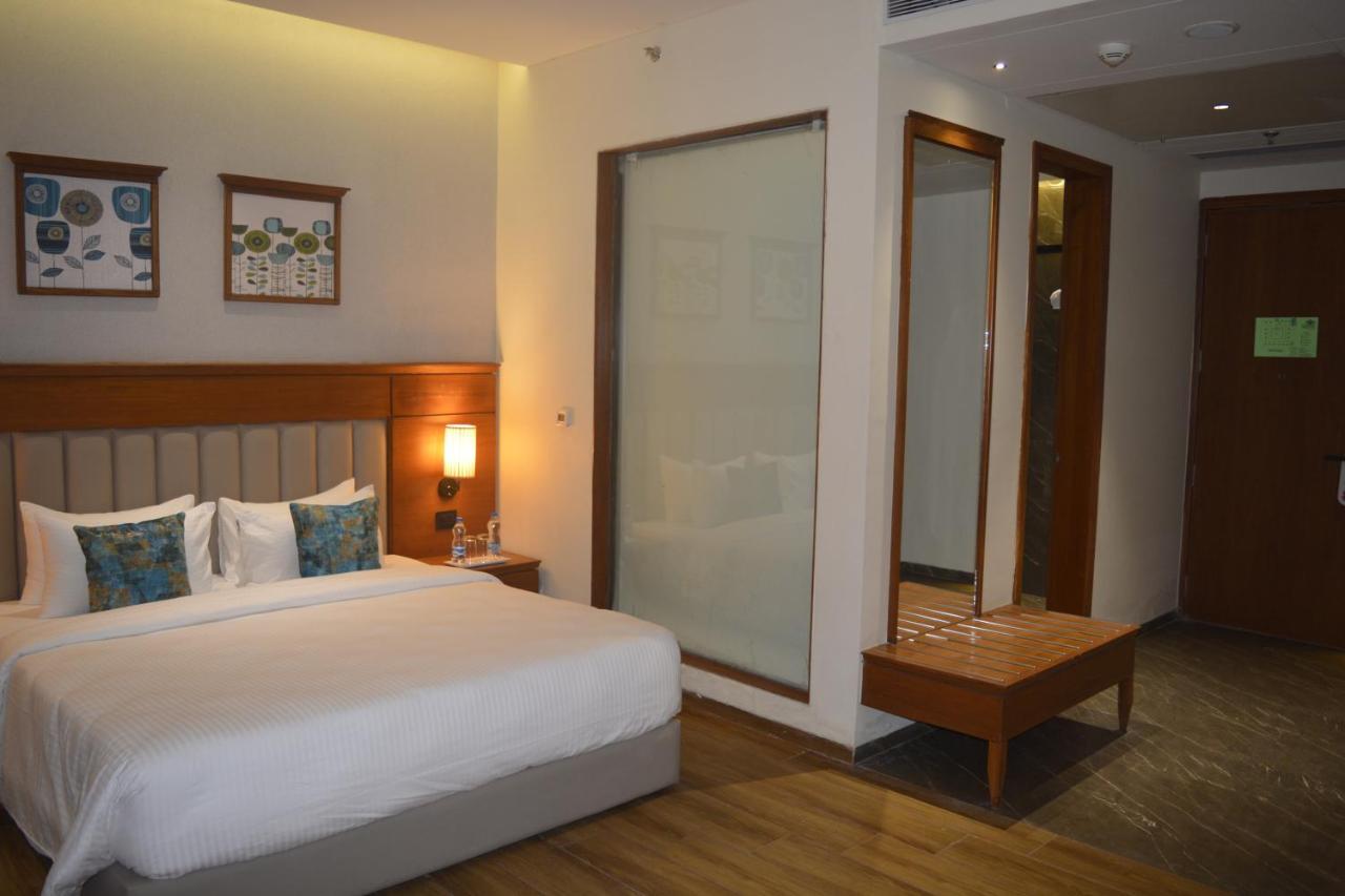 Sayaji Morbi Hotel Buitenkant foto