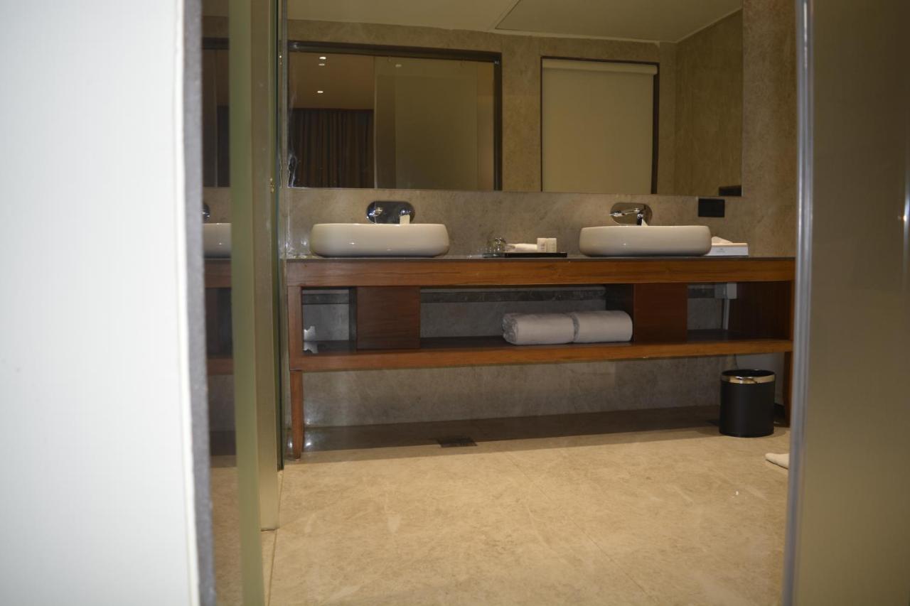 Sayaji Morbi Hotel Buitenkant foto